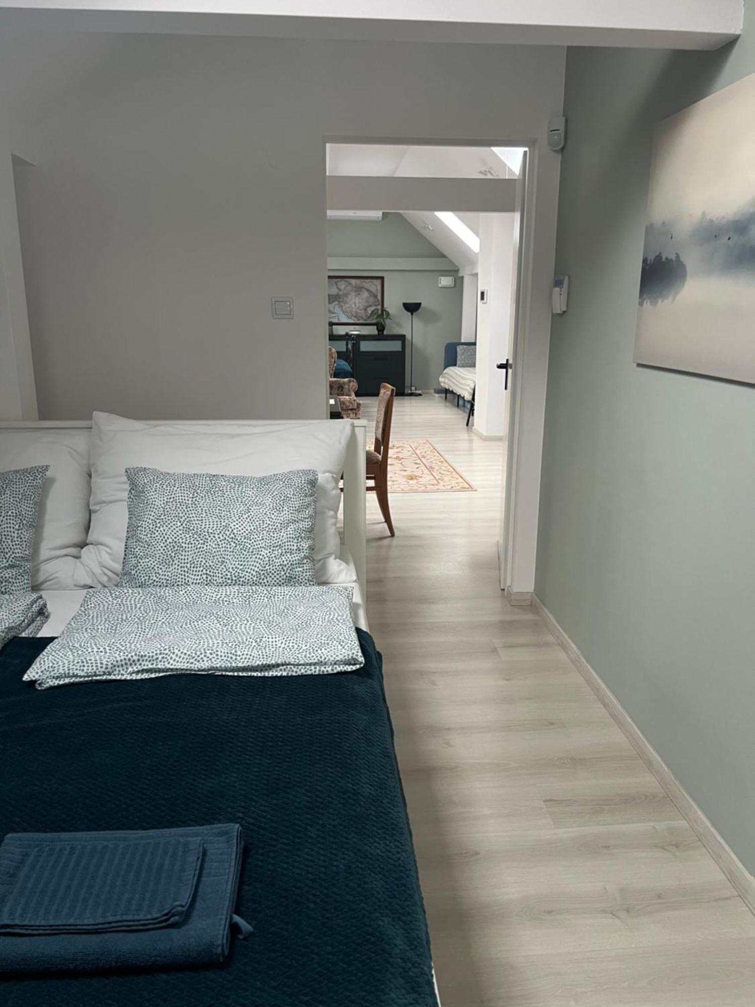 センテンドレBuekkoes Apartmanアパートメント エクステリア 写真