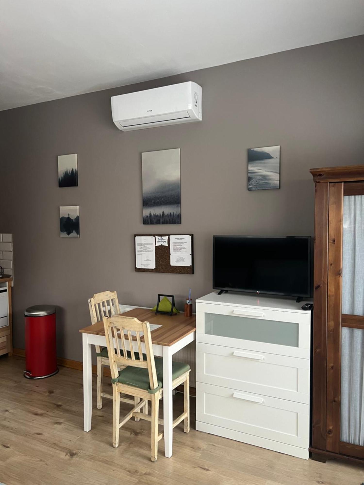 センテンドレBuekkoes Apartmanアパートメント エクステリア 写真