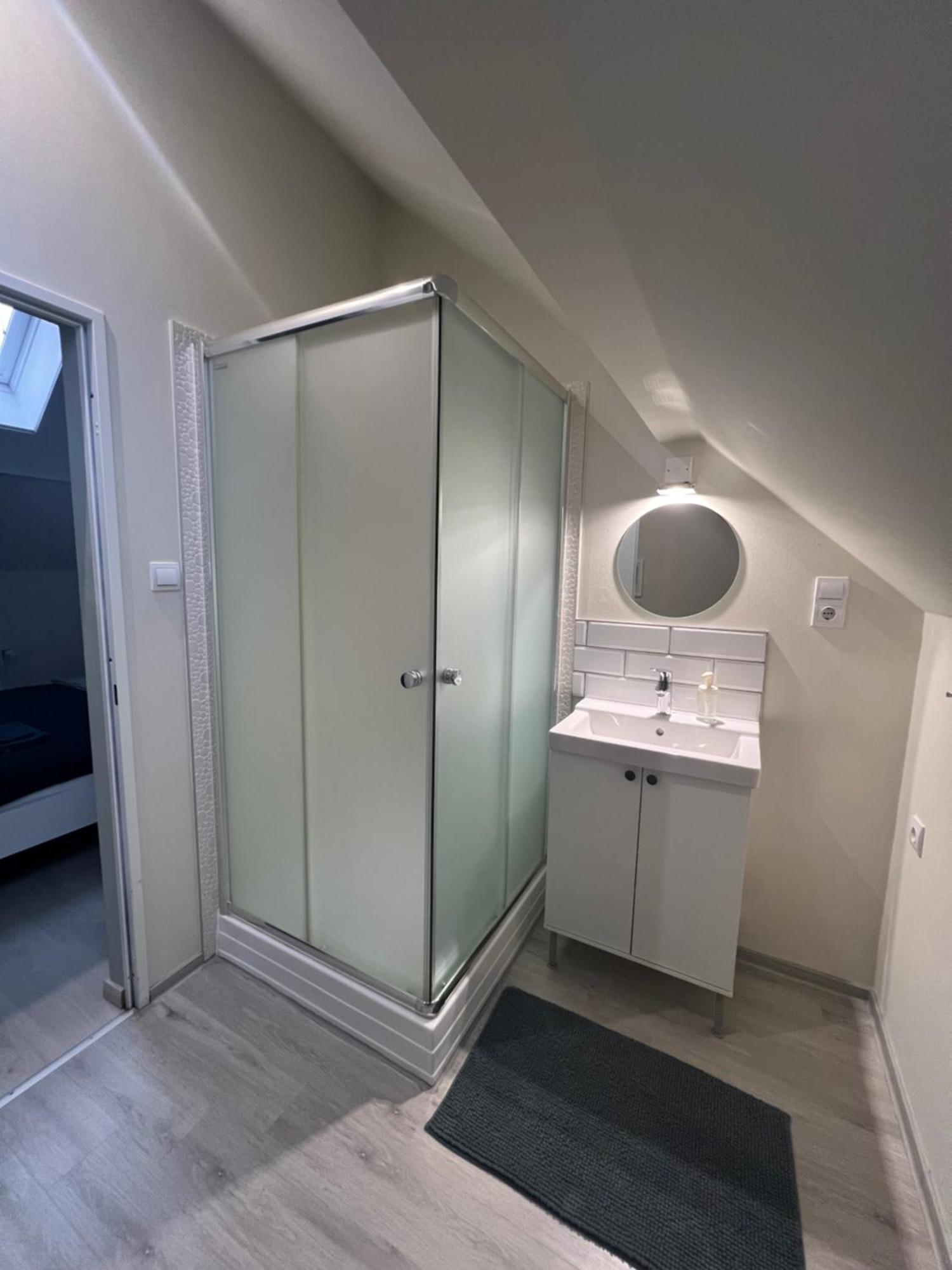 センテンドレBuekkoes Apartmanアパートメント エクステリア 写真