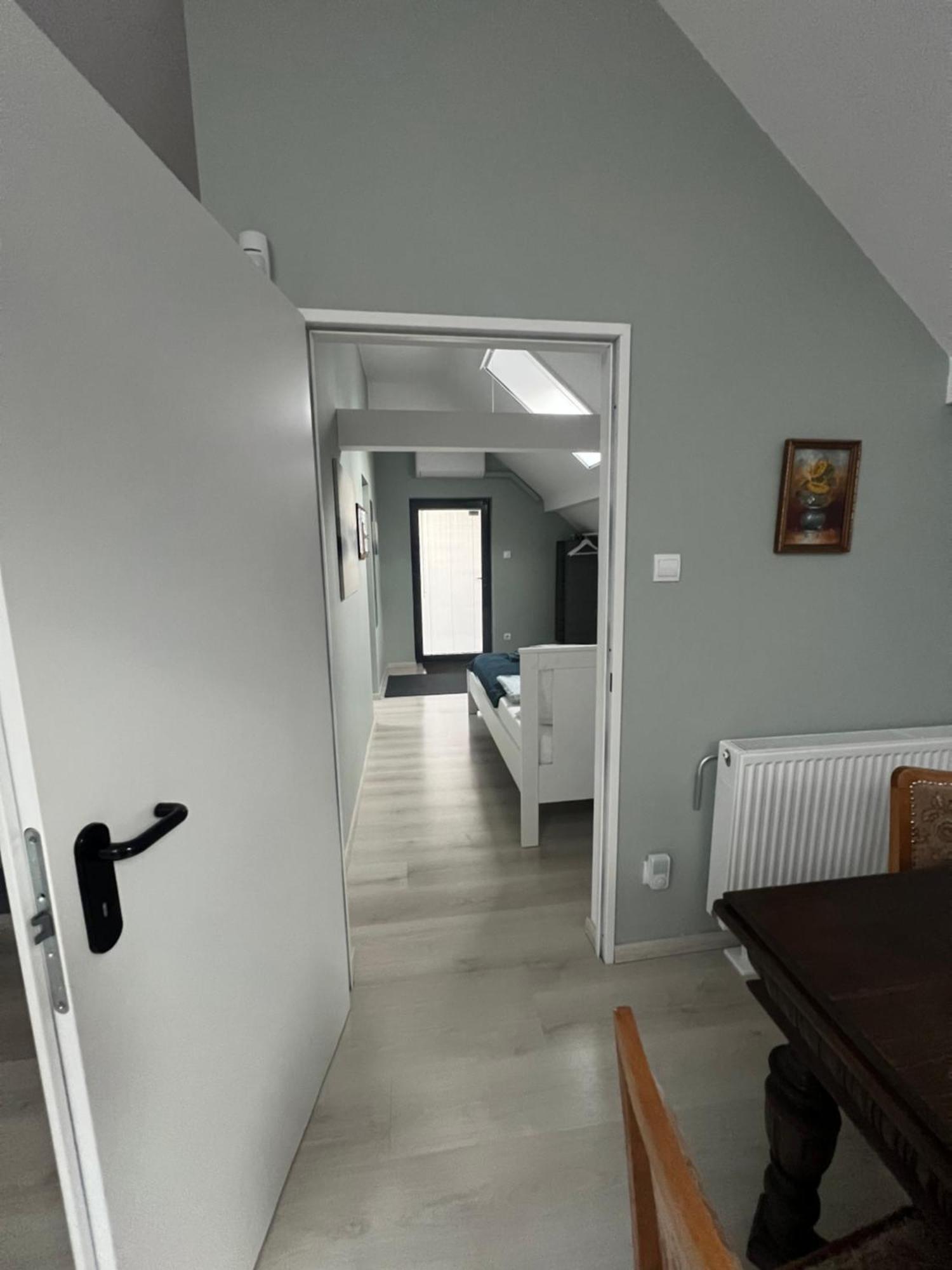 センテンドレBuekkoes Apartmanアパートメント エクステリア 写真