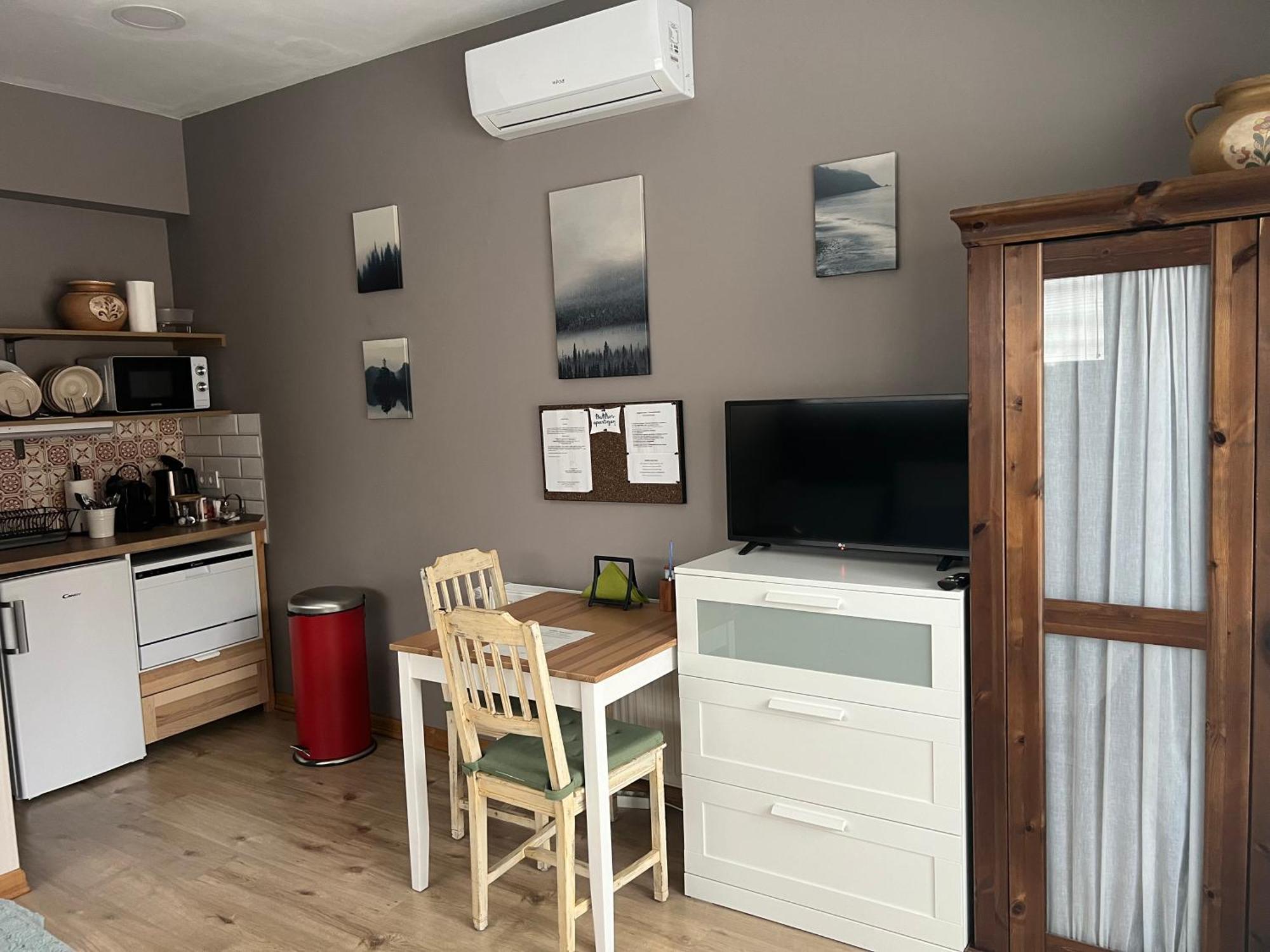 センテンドレBuekkoes Apartmanアパートメント エクステリア 写真