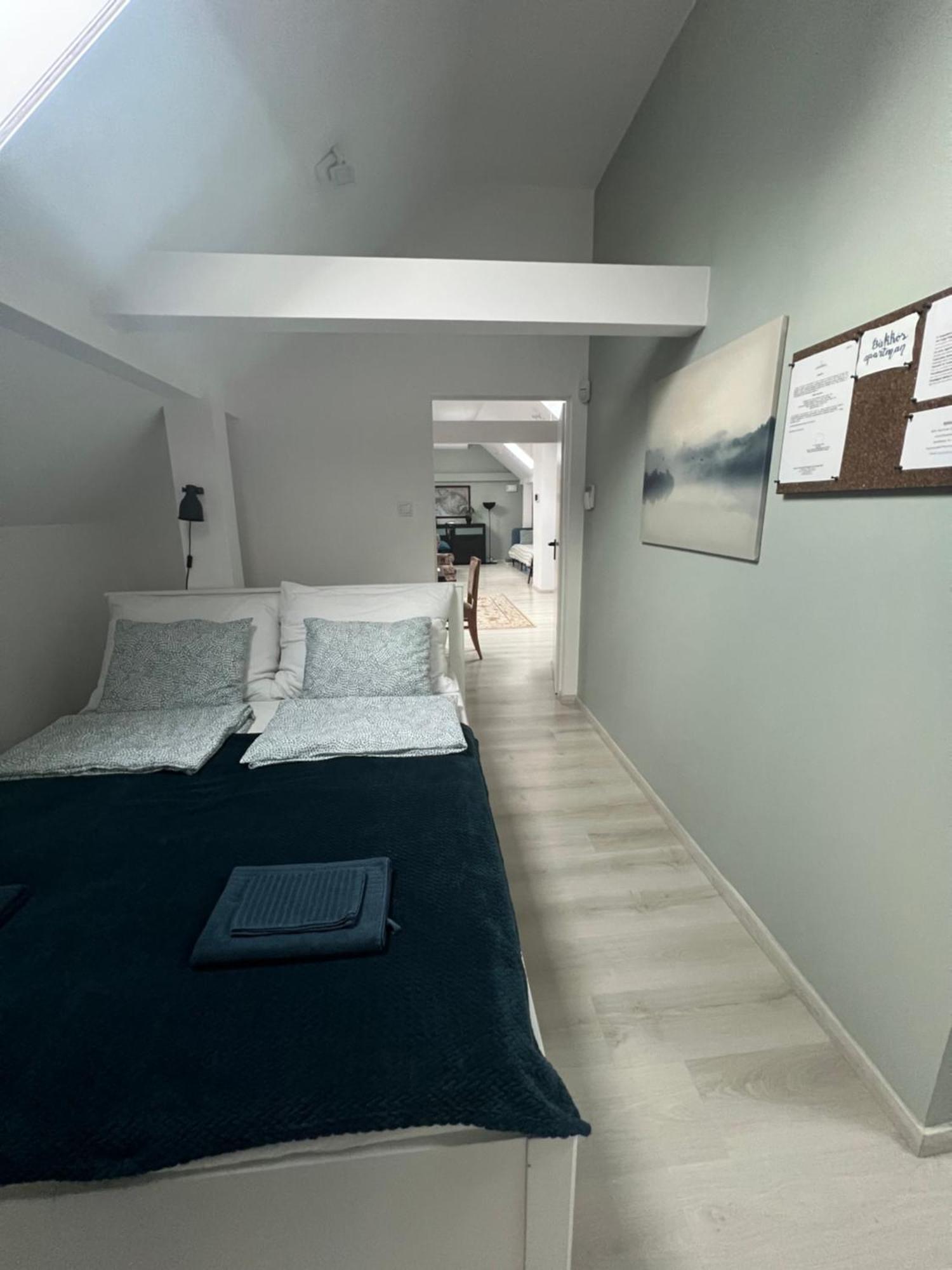 センテンドレBuekkoes Apartmanアパートメント エクステリア 写真